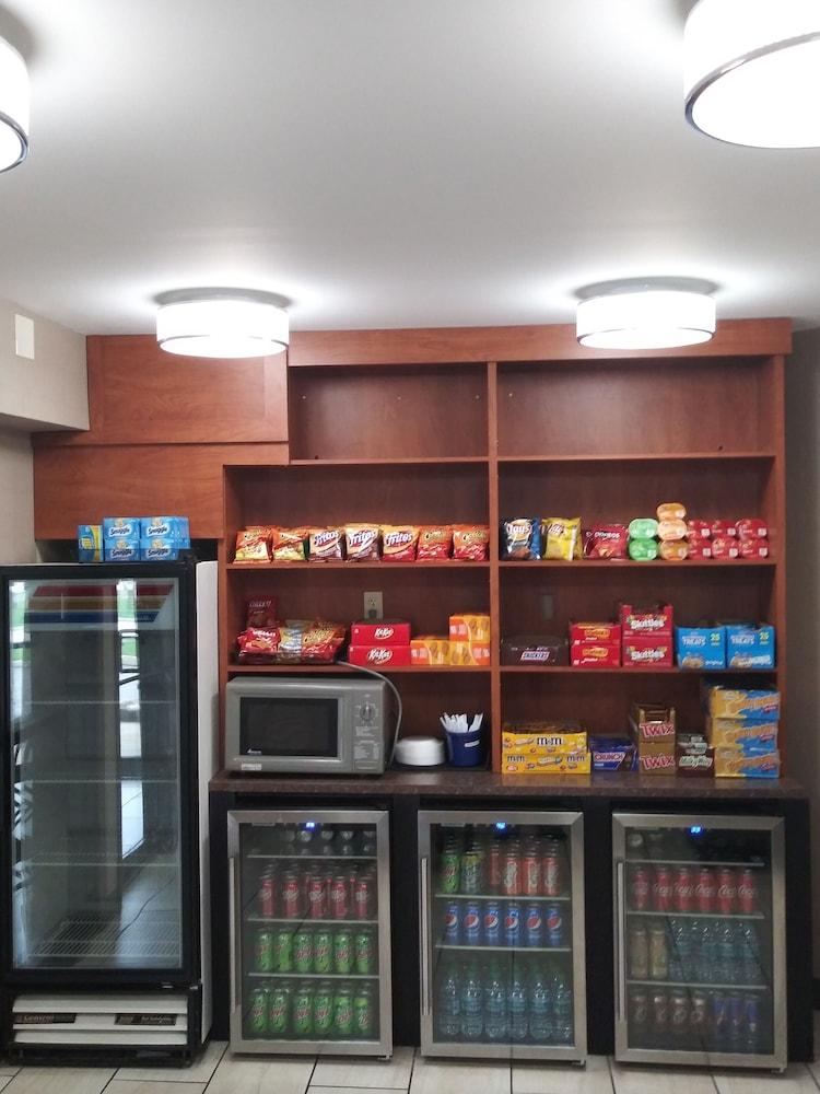 Quality Cleveland Airport Middleburg Heights